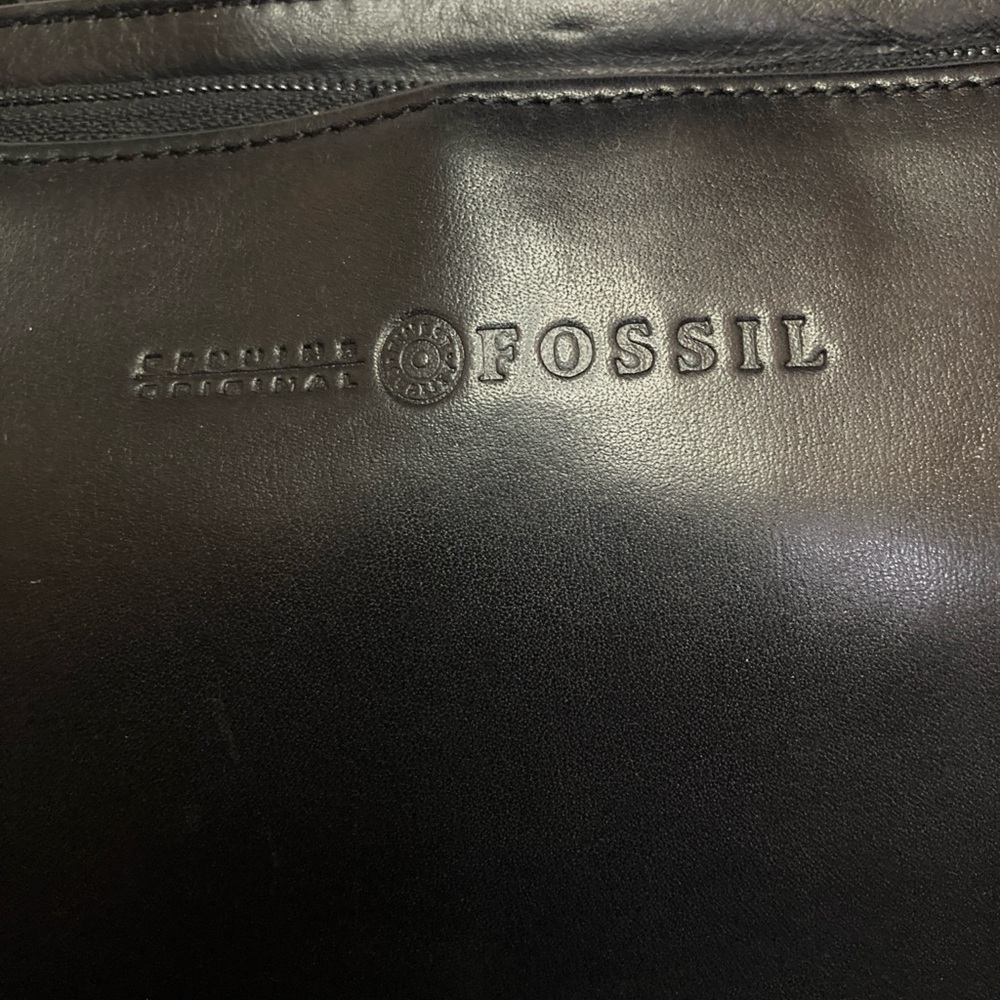 Fossil Black Leather Satchel with Structured Design - Picture 2 of 16